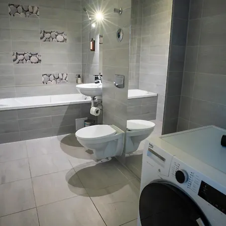 Barrique 32 - Breakfast Delivered & Minibar - Mall Area * Brasov