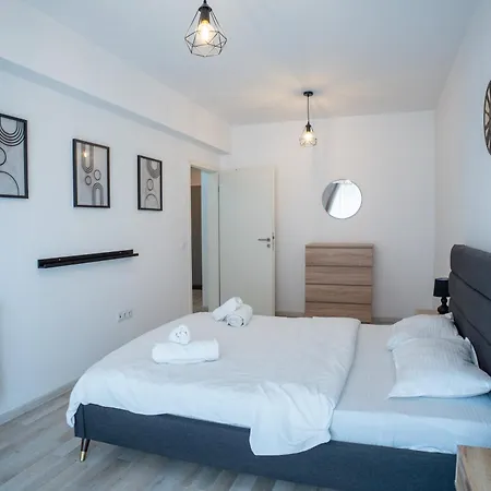Barrique 32 - Breakfast Delivered & Minibar - Mall Area * Brasov